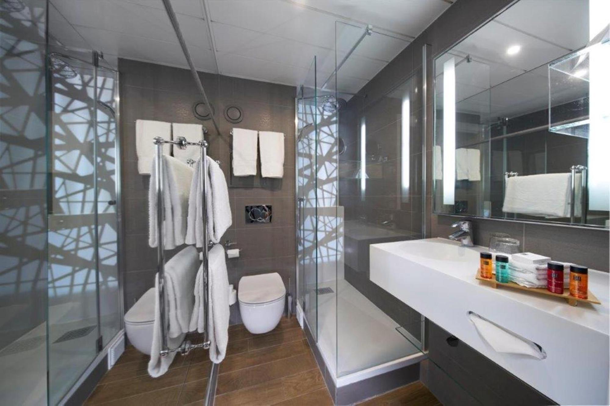 Le Relais Saint Honore Paris Bilik gambar