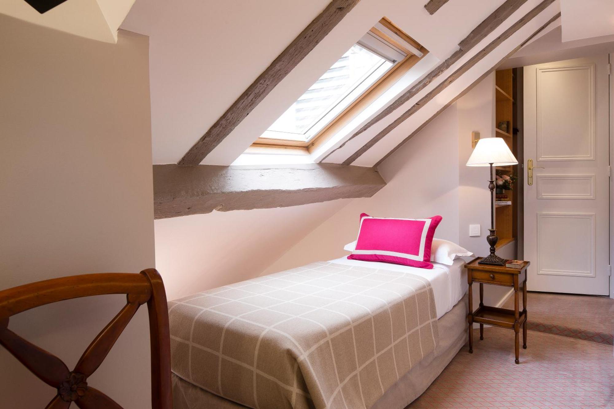 Le Relais Saint Honore Paris Bilik gambar